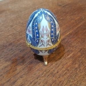 Imperial Porcelain egg 128GW2